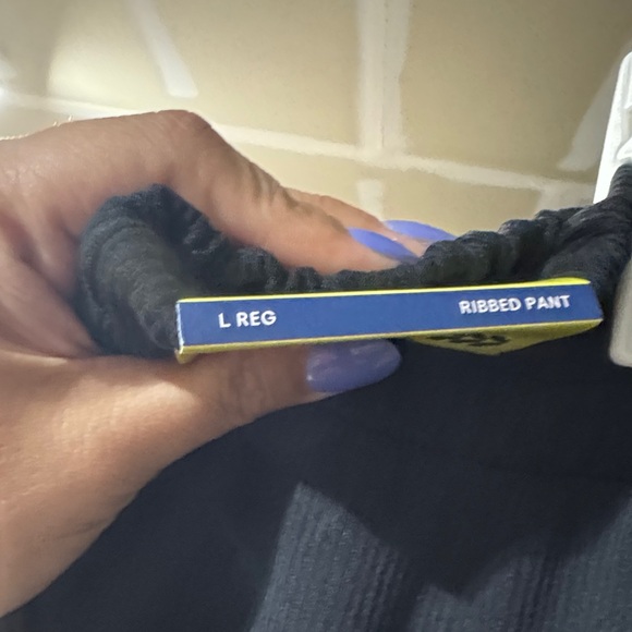 Women’s High Rise Ribbed Pant - Picture 7 of 7